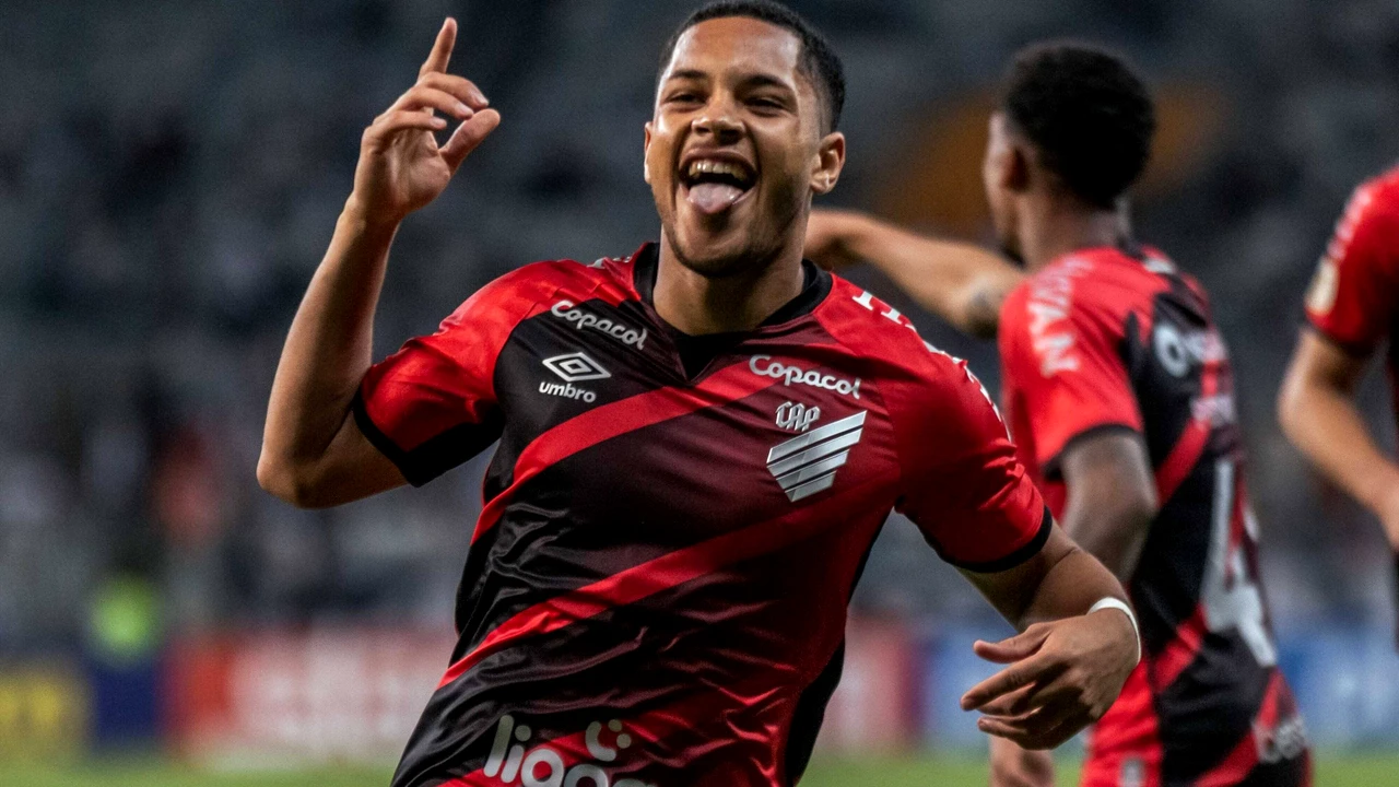 Barcelona a pus ochii pe un nou puști-minune. Șefii de pe Camp Nou vor să se asigure că au înlocuitor pentru Lewandowski