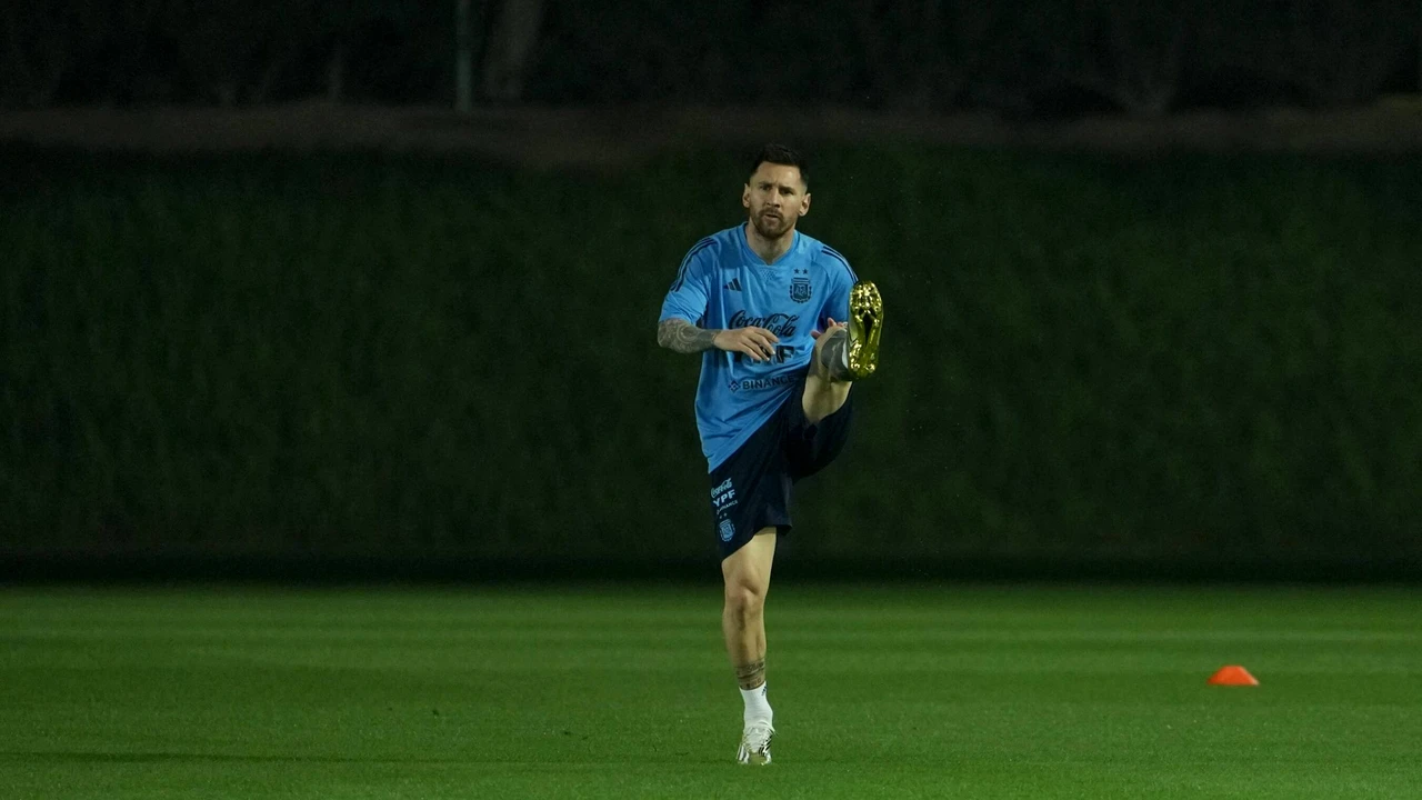 Lionel Messi nu are liniște nici înaintea debutului la Mondial. Presa din Spania i-a dezvăluit transferul: „Negociază deja cu ei”