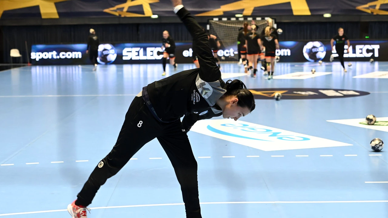 Cristina Neagu, distrusă de Victor Ciutacu. ”Cerșește respect, omenirea nu îi face statuie”