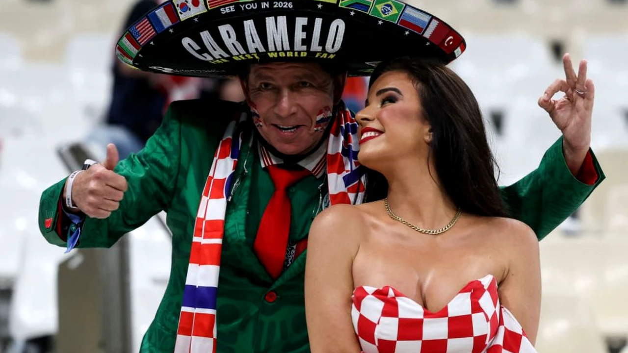 Mult prea mult! Ivana Knoll i-a sfidat pe toți cu o poză desprinsă din revistele pentru adulți | Galerie FOTO