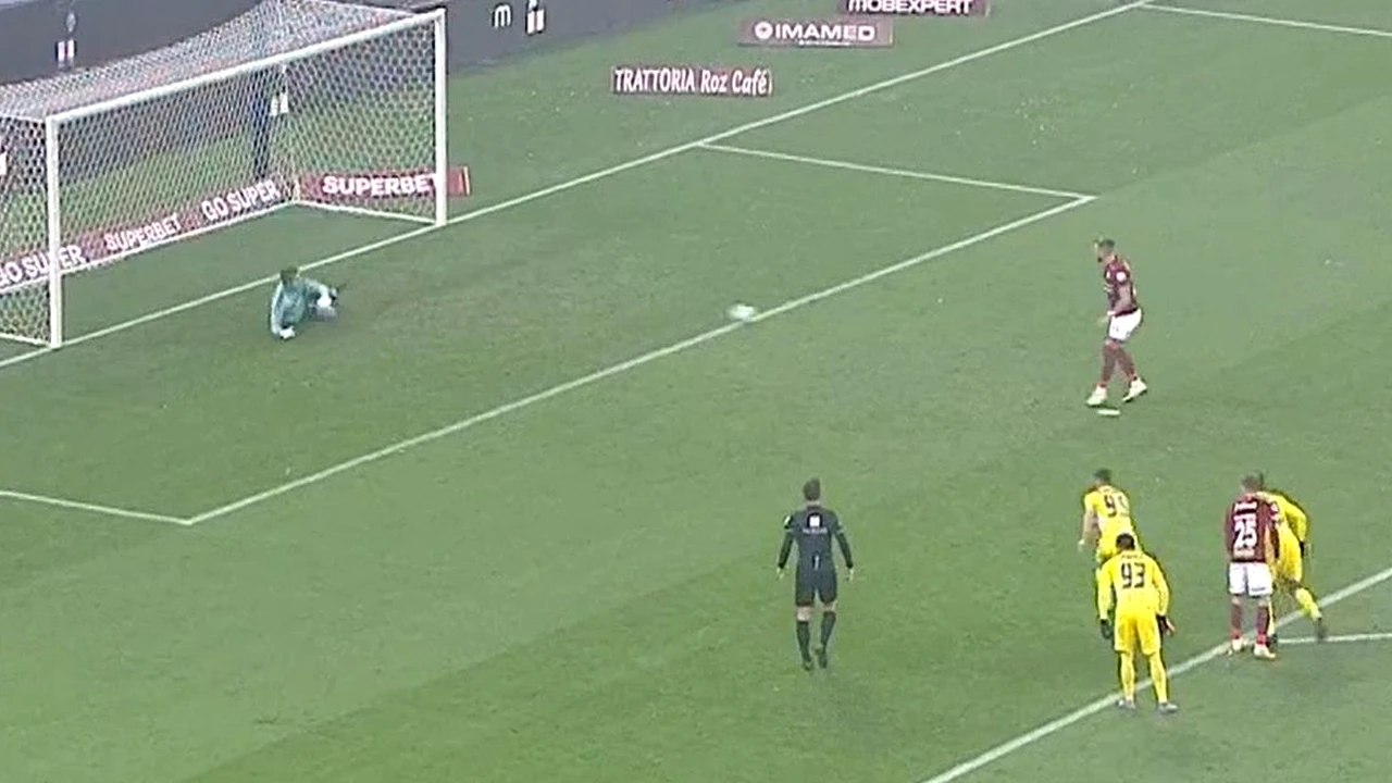 Trei penalty-uri într-o repriză dictate la Rapid – Petrolul. Dugandzic a marcat singurul gol. Cum s-au făcut de râs Ioniță și Jair