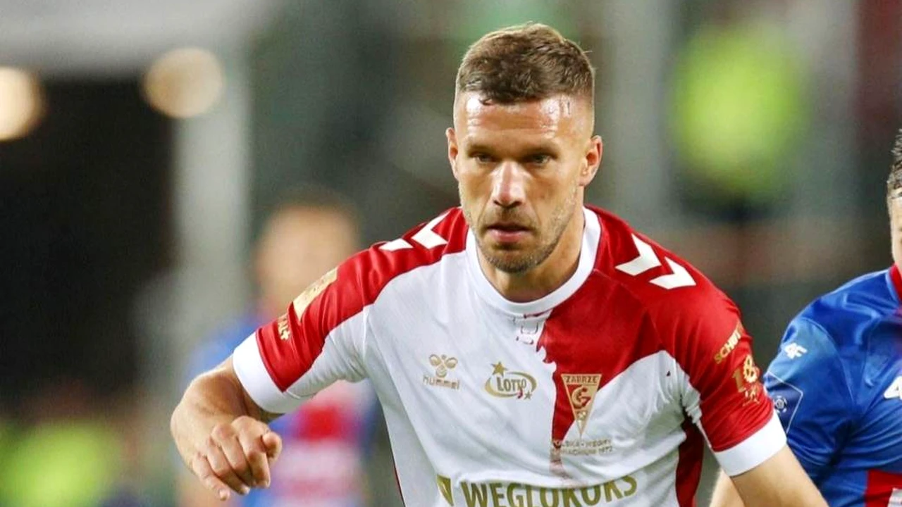 Lukas Podolski a fost eliminat în timpul unui meci caritabil. Gestul fostului internațional german a uluit audiența