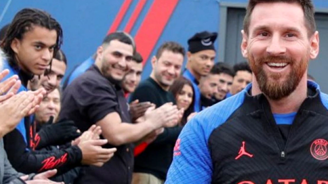 FOTO. Lionel Messi, „ucis” din priviri de fratele lui Kylian Mbappe. Imaginea care face înconjurul planetei