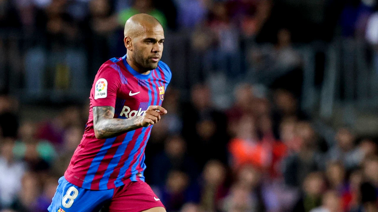 Marele star de la FC Barcelona, arestat și dus în fața justiției. Dani Alves e acuzat de hărțuire sexuală