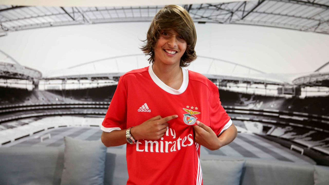 Noul Joao Felix de la Benfica e român și are 17 ani. Cine este Miguel Constantinescu