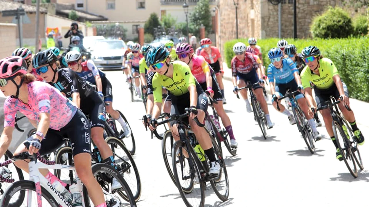 Moarte cruntă pentru o sportivă de 19 ani. Tânăra a fost lovită de un camion și a decedat