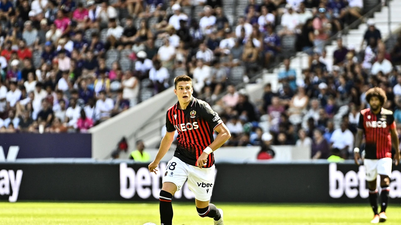 Steaua lui Rareș Ilie a căzut. Nice a renunțat oficial la fostul rapidist, care a ajuns deja la Tel Aviv unde va semna cu Maccabi