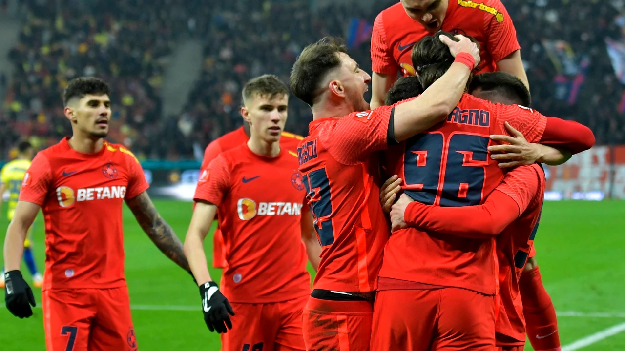 Peluza Nord anunță că dă drumul la forță în playoff. Mustață: „Se vor face coregrafii, îi împlingem de la spate” Planul suporterilor pentru primul titlu după 8 ani. EXCLUSIV