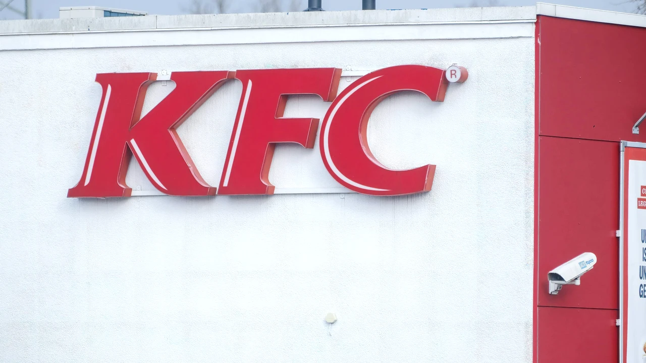 La asta chiar nu se aștepta nimeni. În ce locuri din România deschide KFC restaurante