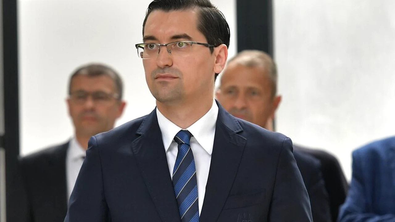 Până și opoziția a luat-o razna după calificarea României la EURO! Unul dintre contestatarii duri de-ai lui Burleanu: „Trebuie să-l felicit de data asta”