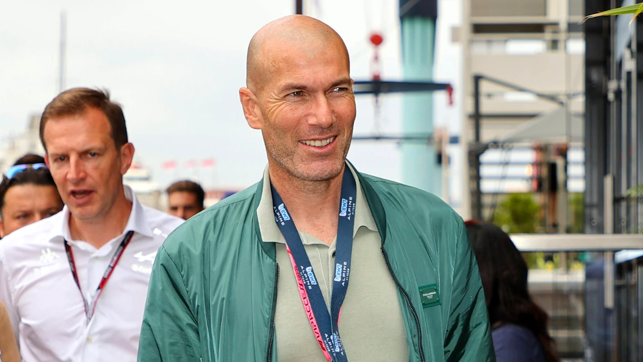Zinedine Zidane, dorit de șeici la PSG. Antrenorul a pus prima condiție ca să semneze cu francezii