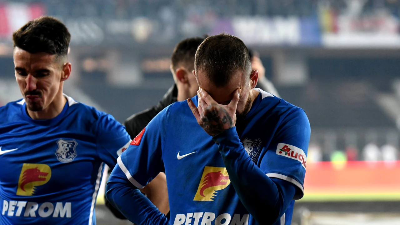 Denis Alibec ar putea să nu joace cu CFR. Ce se întâmplă cu atacantul Farului