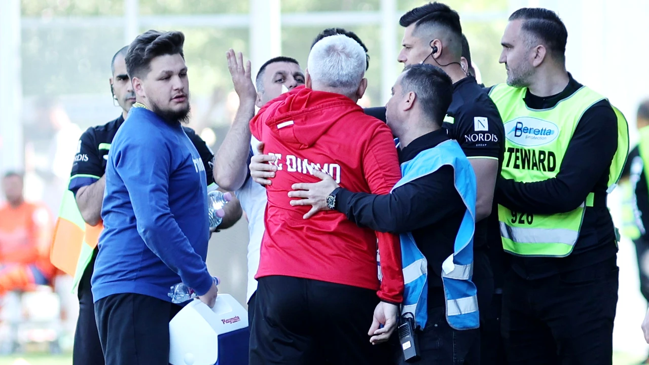 Incidente incredibile la meciul Dinamo – Unirea Dej. Stewarzii, intervenție de urgență pe teren, să-i despartă pe jucători