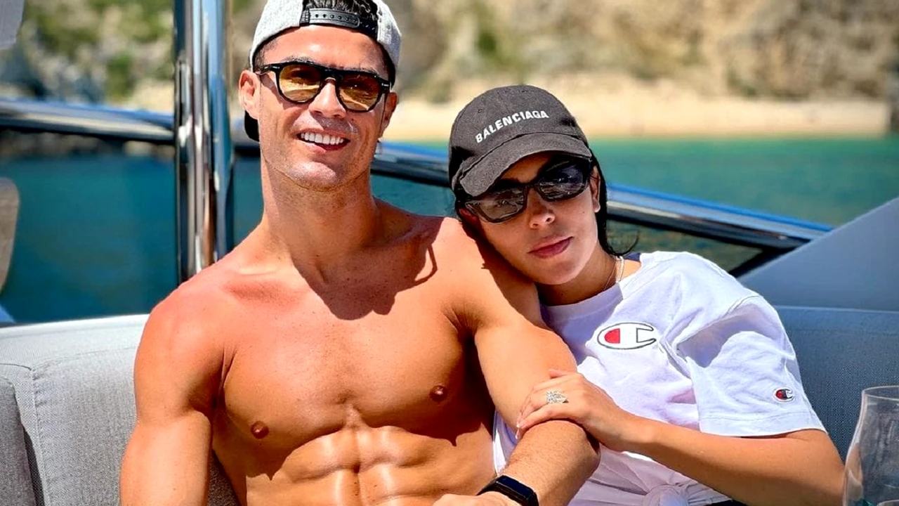 Ea e femeia care ar fi dus la ruptura dintre Cristiano Ronaldo și Georgina Rodriguez. Fotbalistul vorbește aproape zilnic cu ea
