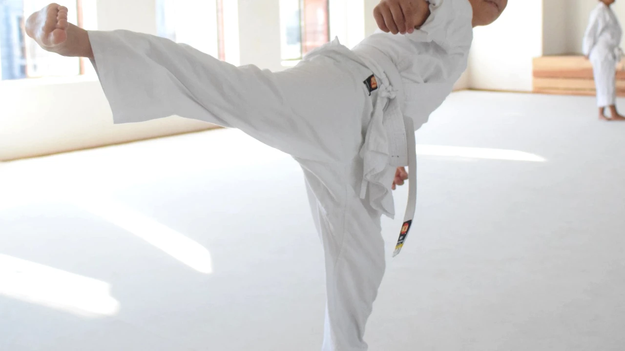 Român de 11 ani, campion mondial la karate. Cine e Andrei Grigore, copilul minune din București: „Nu îi e ușor”