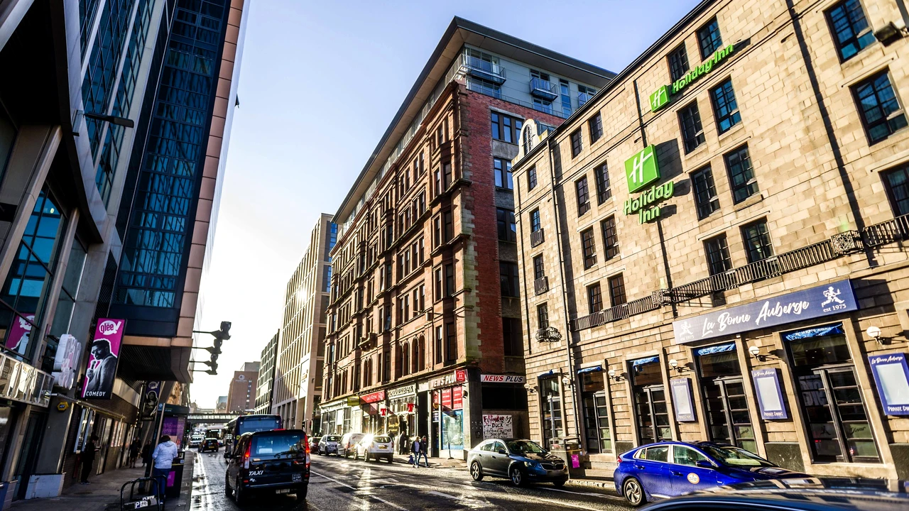 Orașul în care nu mai ai voie să intri cu mașina, dacă e mai veche de anul 2015. Ce pățești dacă te prinde poliția