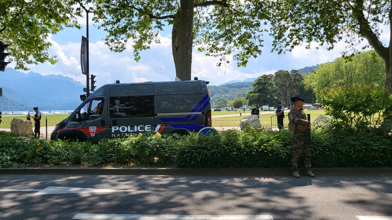 Un fost jucător din Liga 1, martor la atacul sângeros din Franța: „Le-am spus poliţiştilor: «Împuşcaţi-l! Omorâţi-l!»”