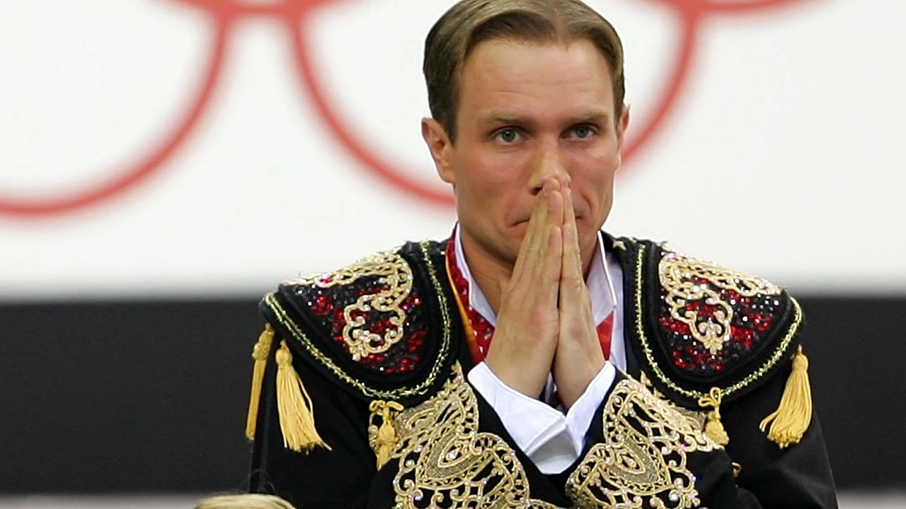 Cum a apărut pe internet Roman Kostomarov, după ce i-au fost amputate picioarele si palmele. Imagini incredibile cu marele campion rus