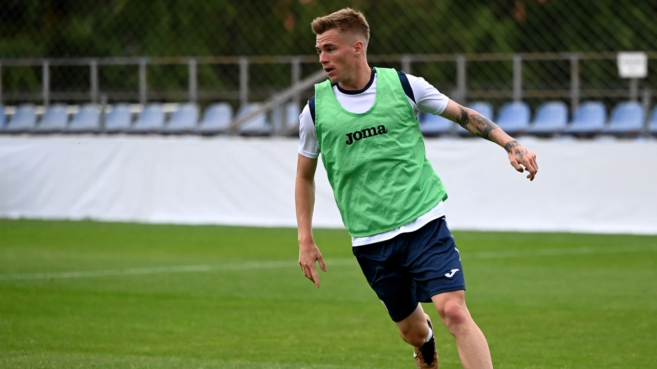 Petrila a venit la București pentru a semna cu Rapid. Primele cuvinte după ce cluburile s-au înțeles pentru transfer