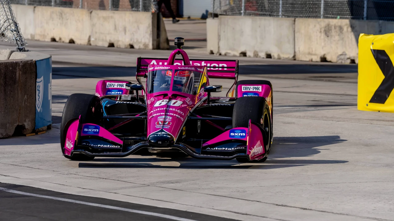 Atenție, imagini șocante! I-au cedat frânele la 280 km/h, s-a rotit de mai multe ori în aer și a scăpat cu viață: Șoferul nu a avut nicio zgârietură