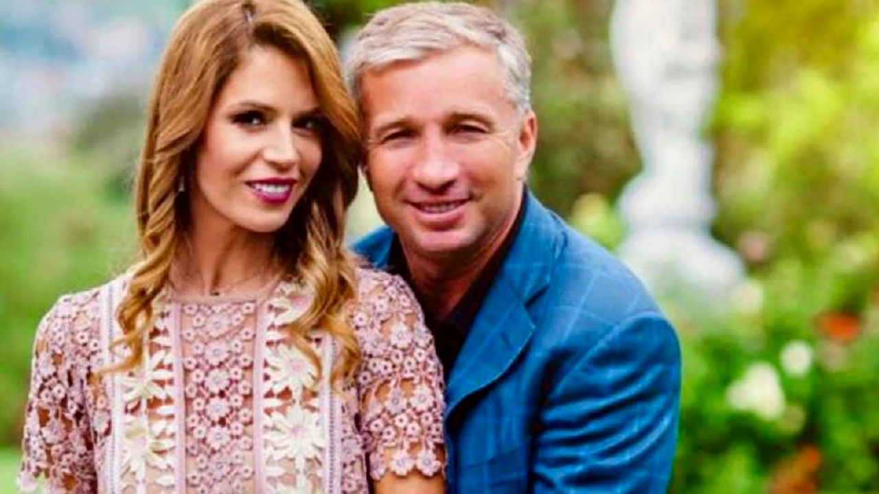 Ce face soția lui Dan Petrescu prin București, după ce antrenorul a plecat în Coreea de Sud: Unde a fost surprinsă două ore. Șoferul a așteptat-o liniștit afară
