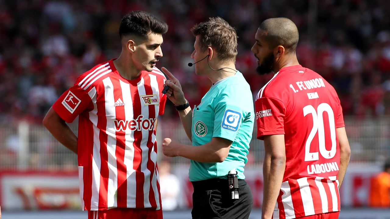 „L-am văzut pe Laidouni la echipa a doua a lui Angers. Asta i-am zis prima dată”. Cum a făcut Gabi Glăvan, noul director sportiv de la Dinamo, un transfer uluitor pentru România. Video