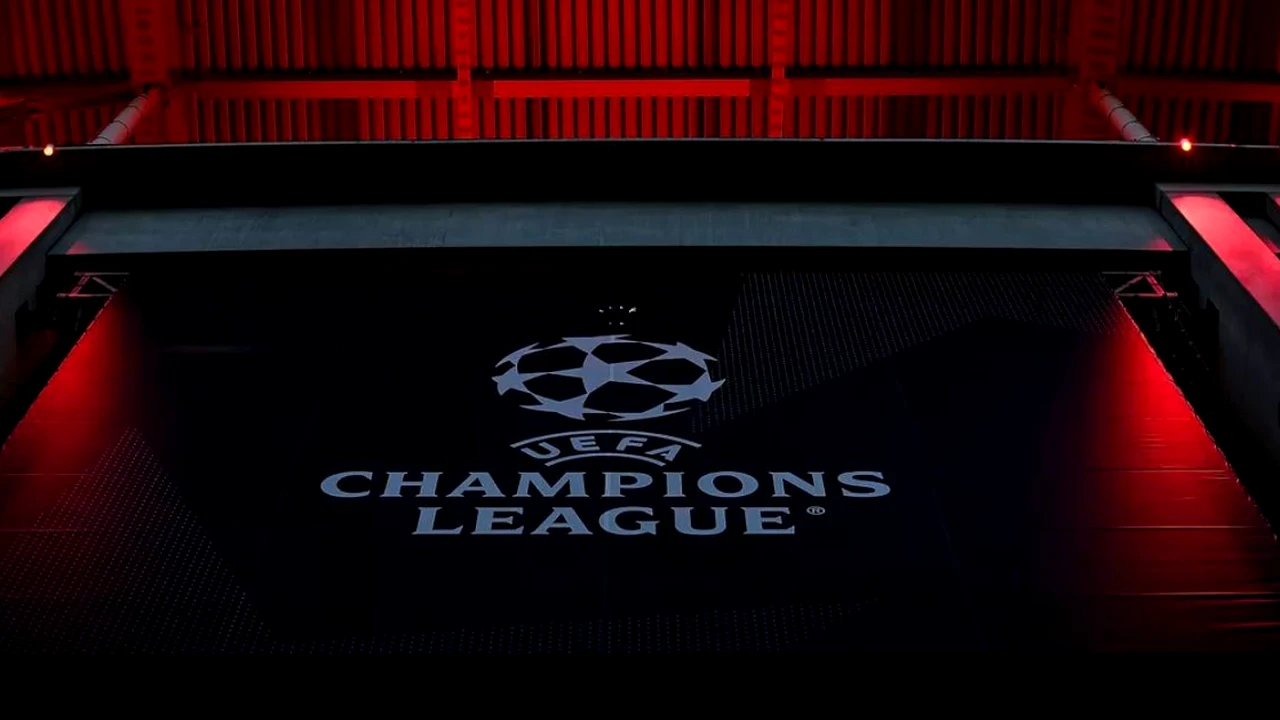 A început marea bătălie pentru grupele Champions League.  Rakow – FC Copenhaga 0-1, Rangers – PSV 2-2 şi Antwerp – AEK 1-0. Racovițan a dat autogol