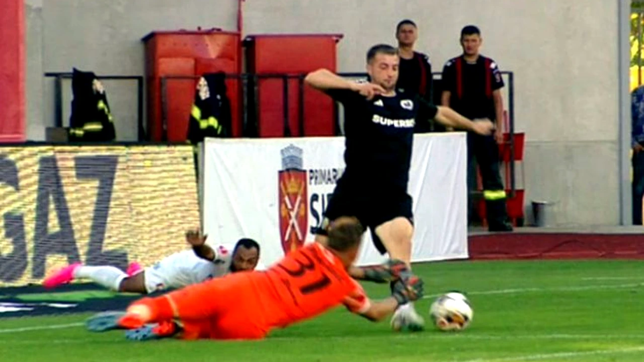 Meci nebun la Sibiu. Goluri multe și faze controversate de arbitraj în prima repriza