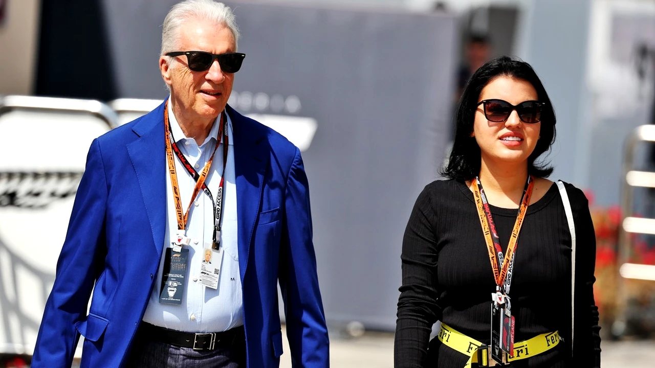 Românca mai bogată decât Ion Țiriac, surprinsă din nou pe străzile din București. De ce s-a întors în România