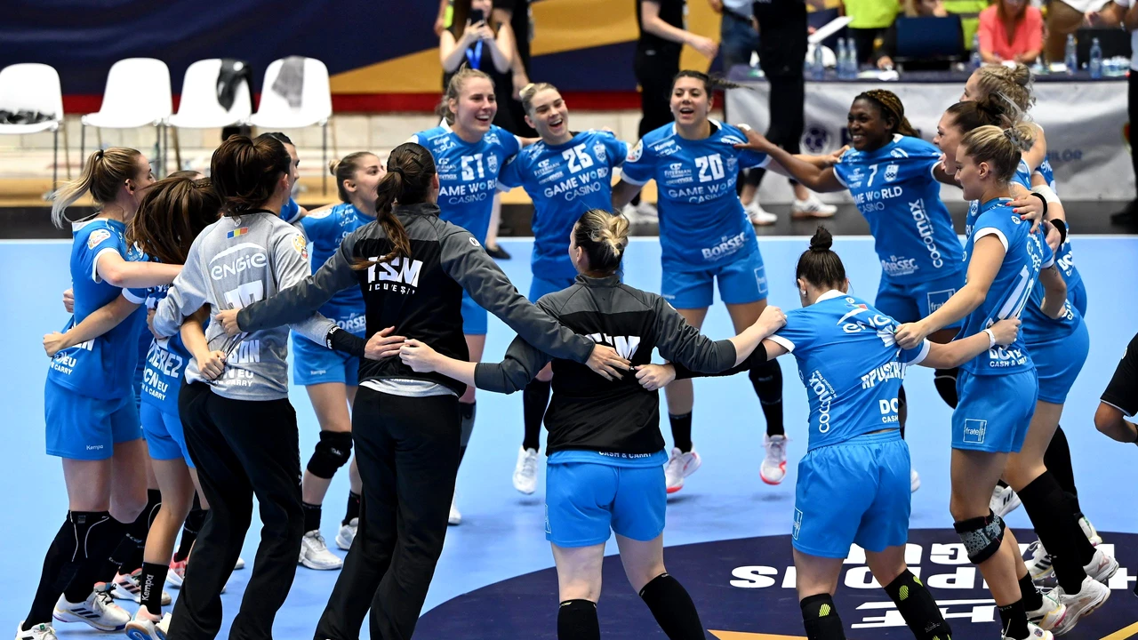 CSM București a spulberat-o pe Rapid, în turul optimilor Champions League