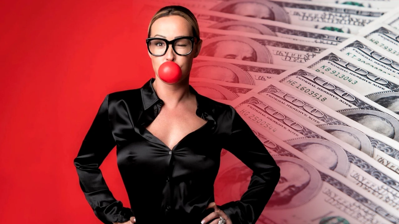 Cât te costă să o vezi fără haine pe fosta cumnată a lui Michael Schumacher. Cora e vedetă pe o platformă pentru adulți