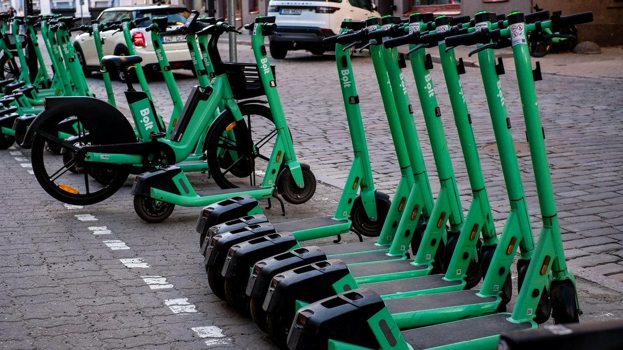 Anunțul momentului despre trotinetele electrice: Cine nu mai are voie să le conducă prin București