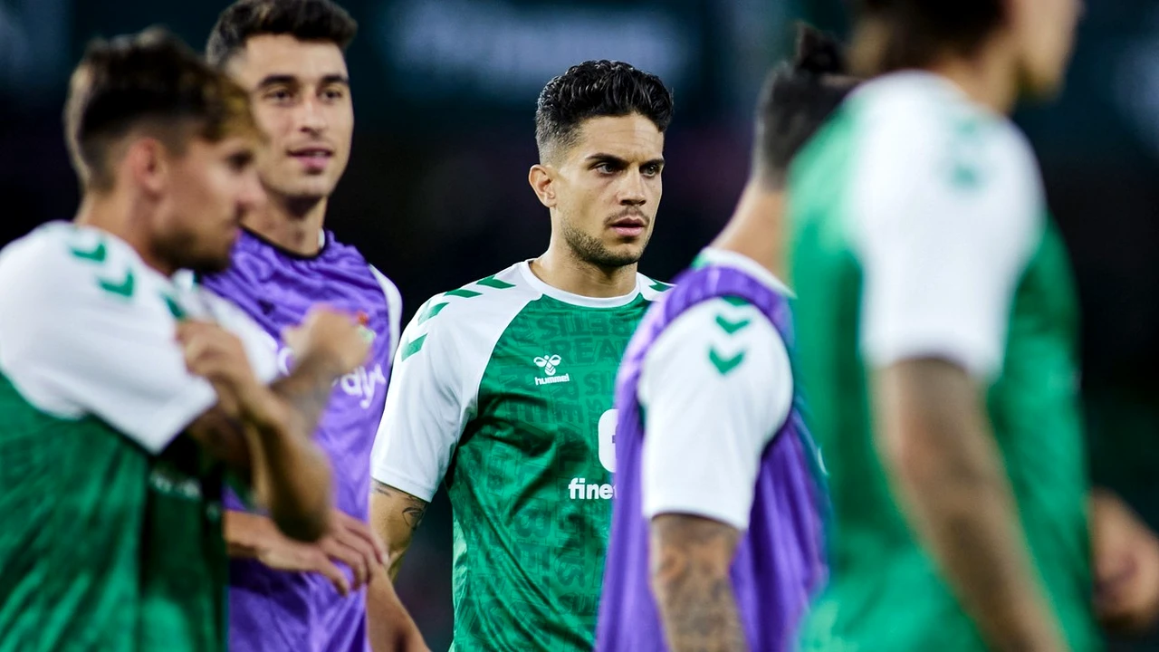 Apariție interzisă cardiacilor pe covorul roșu. Iubita fostului jucător de la Barcelona i-a lăsat pe toți interziși