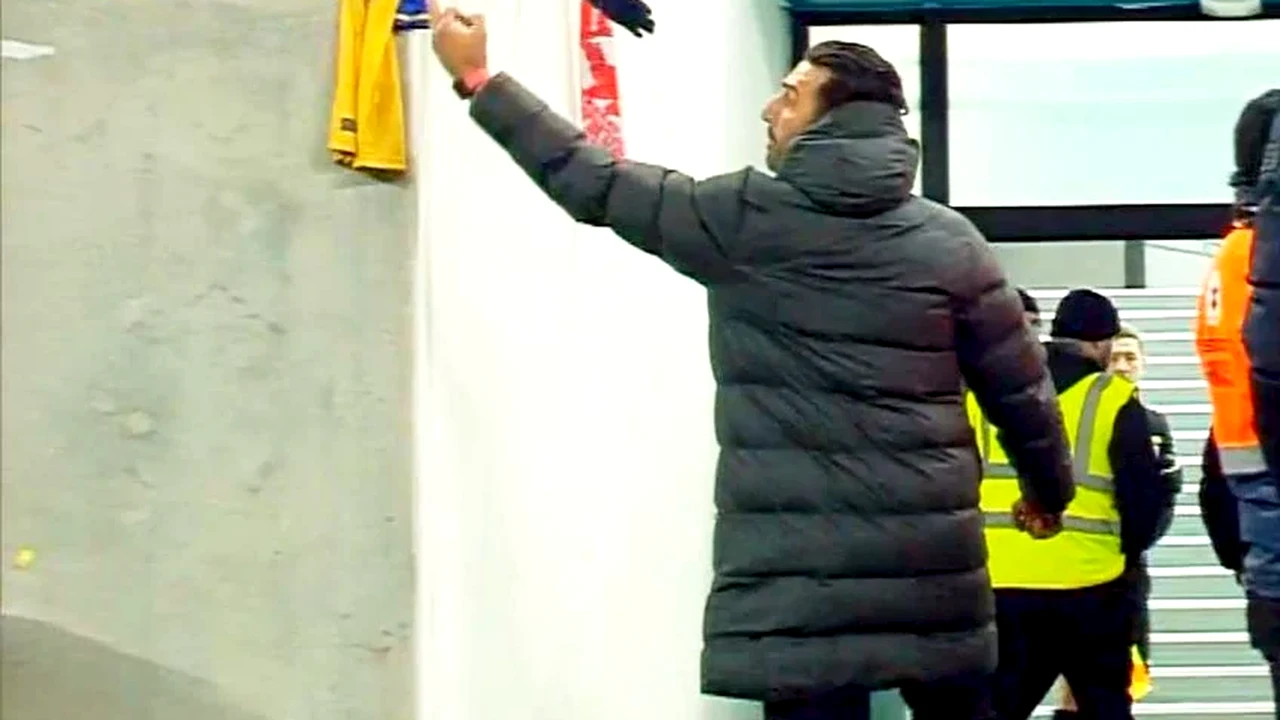 Elias Charalambous, gest în văzul tuturor. I-a arătat degetul mijlociu unui fan care l-ar fi scuipat. Cum explică: „Nu e nimic ieșit din comun!”