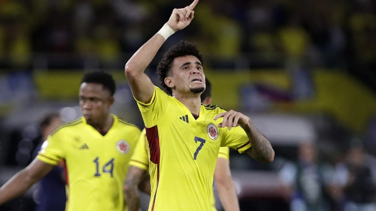 Imagini emoționante. Luis Diaz a marcat o „dublă”, iar tatăl său, proaspăt eliberat din mâinile răpitorilor, a început să plângă în tribune. VIDEO &  FOTO