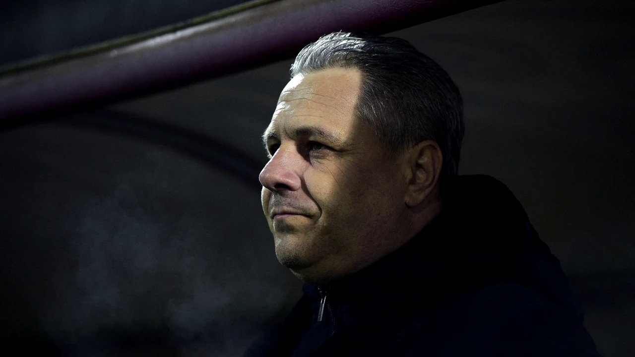 Marius Șumudică era condus la pauză cu 3-0. Cât s-a terminat meciul, după ce Alexandru Maxim a executat o lovitură de la 11 metri