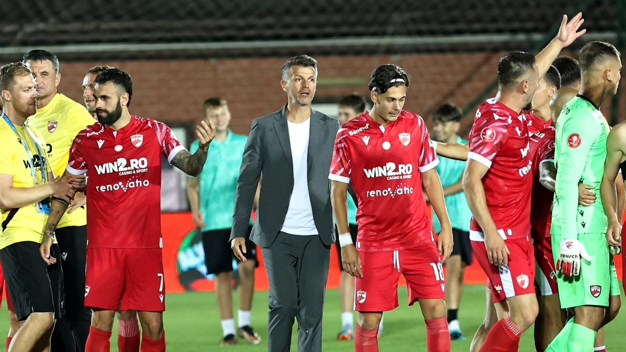 „E greu să refuzi”. Cine e primul antrenor contactat de Dinamo să vină în locul lui Burcă