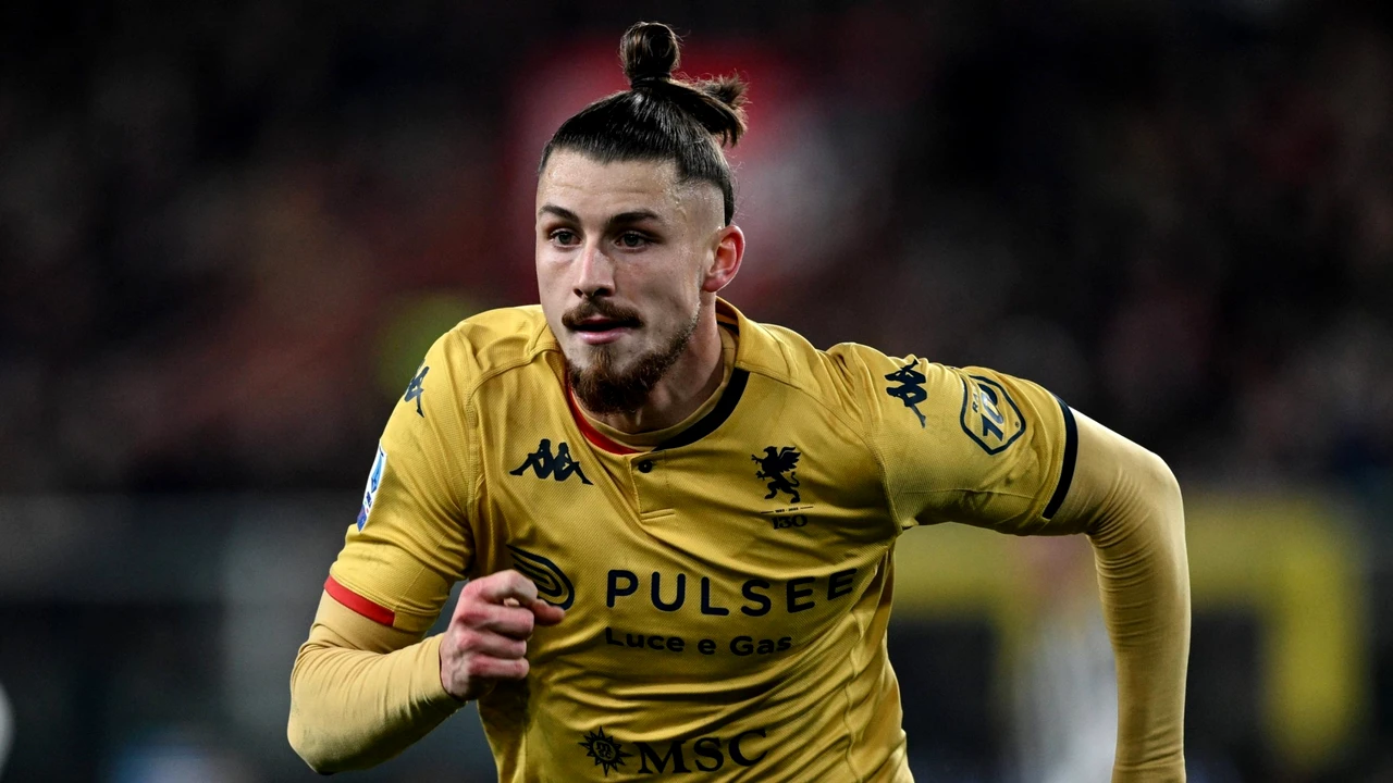 Ce a spus Fabrizio Romano despre transferul lui Radu Drăgușin la Tottenham. Un alt jucător i-ar putea ruina visul de a juca în Premier League