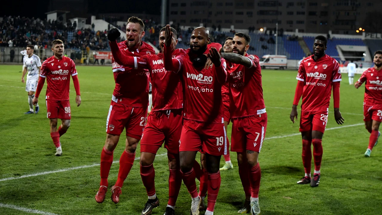 Oficial. Încă o plecare de la Dinamo! La cine a renunțat Zeljko Kopic