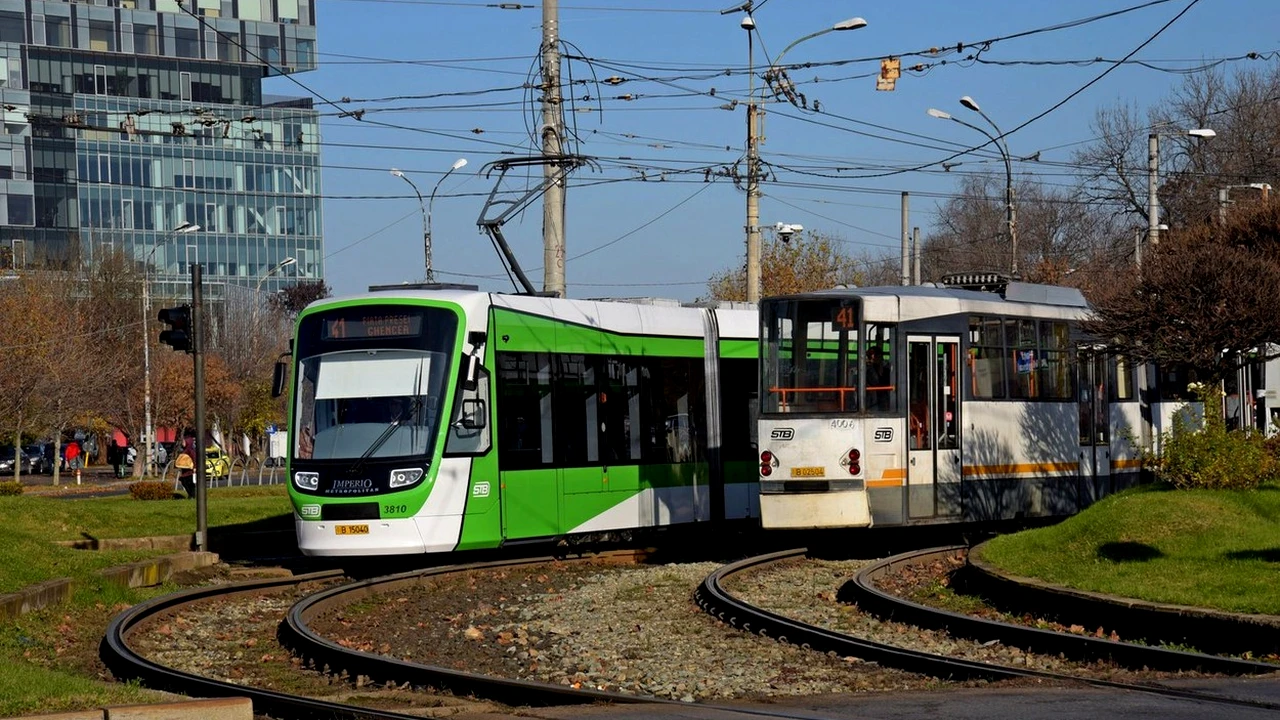 Program STB: Cum vor circula tramvaiele, autobuzele și metroul de Crăciun 2023 și Revelion 2024 în București