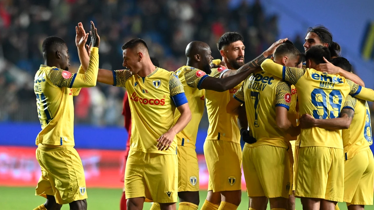 Afacere majoră: Petrolul, pe cale să fie preluat de un antreprenor influent