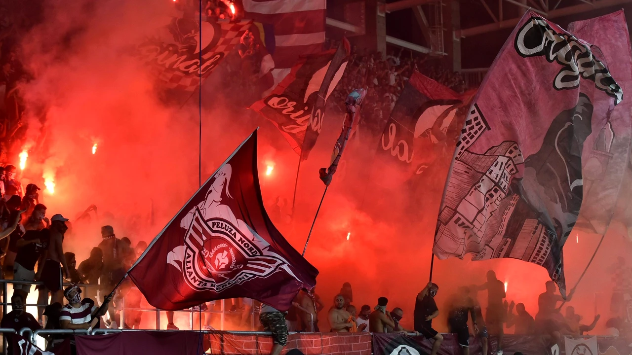 Rapid și U Cluj, amendate de FRF. Comportamentul fanilor le-a adus giuleștenilor o nouă sancțiune