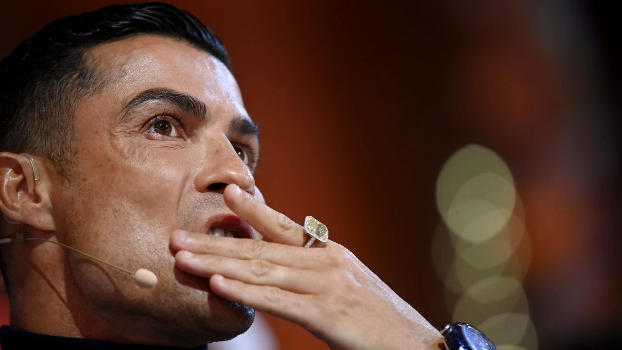 Topul în care Cristiano Ronaldo este „la ani lumină” de Lionel Messi. The Sun a aflat care sunt jucătorii care au cele mai mari salarii, sumele sunt amețitoare