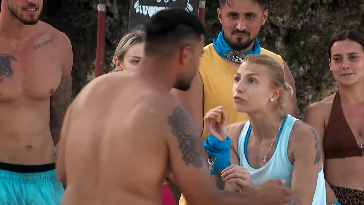 Ce i-a spus Lola la ureche lui Jador în prima ediție Survivor All Stars! Nu s-a auzit la TV