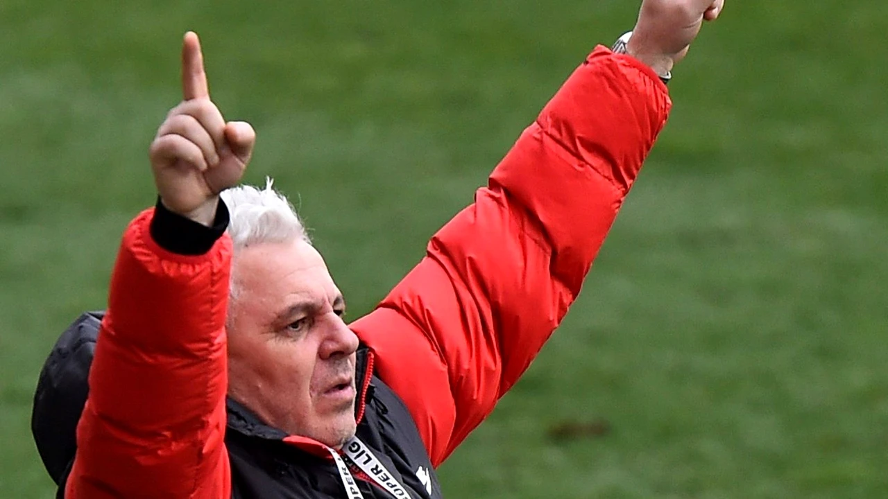 „El vă demite pe voi!”. Reacție dură în Turcia după ce Marius Șumudică a fost păstrat la Gaziantep