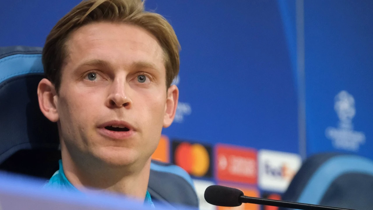 Frenkie de Jong, scandal la conferința de presă! De ce la ce s-a „aprins” jucătorul Barcelonei: „Fum și minciuni! Nu știu cum de nu vă e rușine”