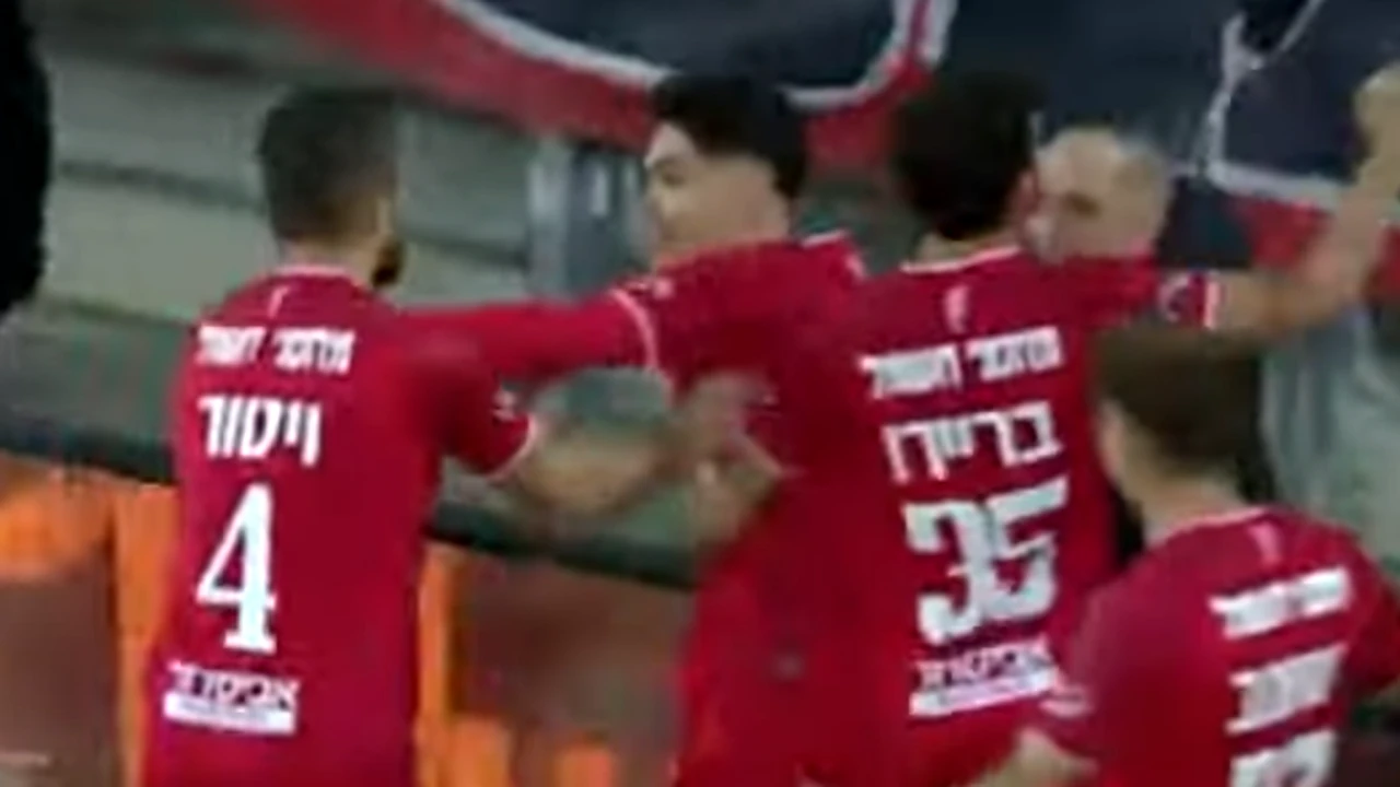 Nimeni nu-l oprește: Sefer a bătut campioana! A declanșat nebunia pe stadion după golul cu Maccabi Haifa! Video