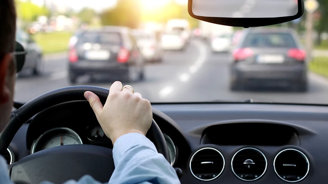 Veste proastă pentru șoferi: Se discută o nouă lege, care le-ar scoate din buzunar 800 de lei! Ce taxă urmează să fie introdusă la nivel european