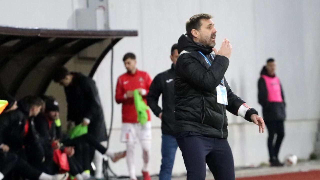 Kopic, STATUIE ridicată din durere. Cum a fost surprinz pe bancă după cele 8 minute de coșmar în care Dinamo a luat 3 goluri