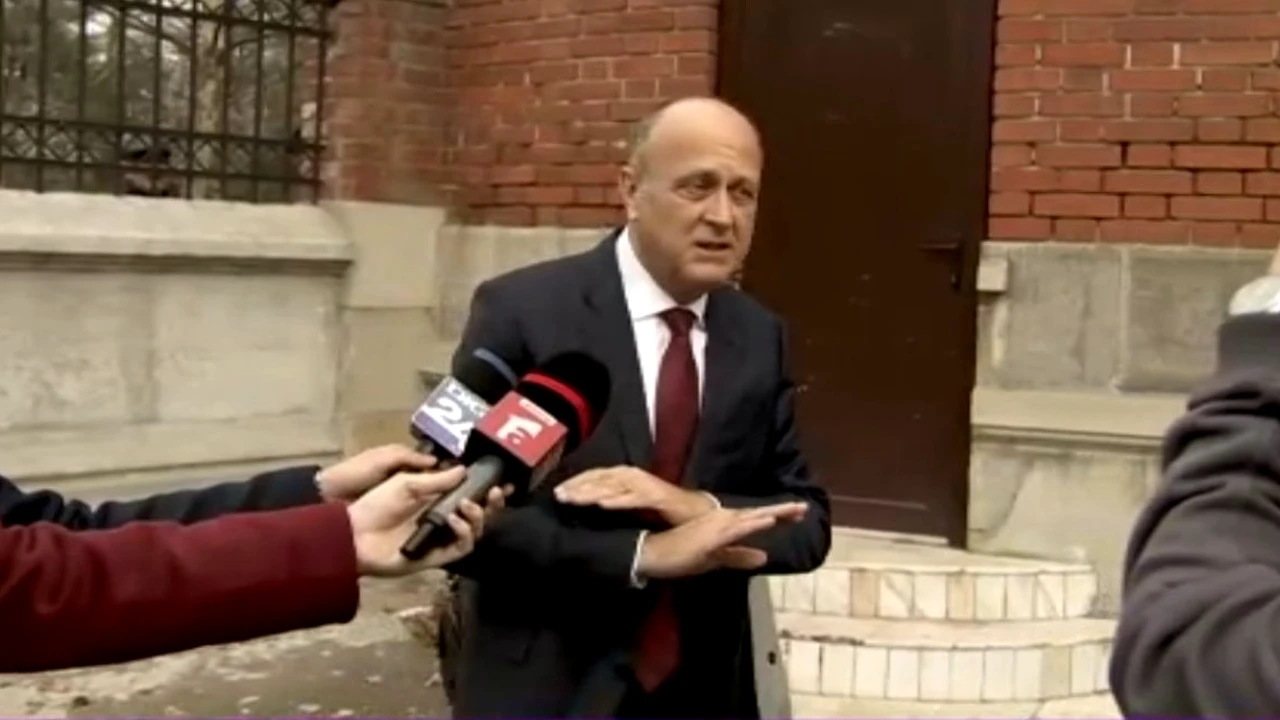 „Ați spus ca nu intrați în politică!”. Dan Șucu, „prins” la sediul unui partid